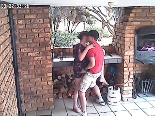 Spycam: CC TV Self Providing Catering Couple Couple ร่วมเพศบนระเบียงด้านหน้าของ Nature Reserve