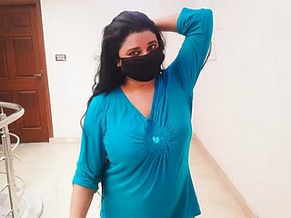 Kich Kich Ke Sene - Saba Pakistani Mujra Dan Erotic Hot Dance