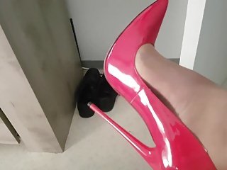 My wed whith extremist white-hot heels
